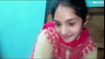 La Jeune Indienne Reshma Apprend À Faire Plaisir À Son Demi-Frère Lors D'Une Rencontre Chaude À La Maison